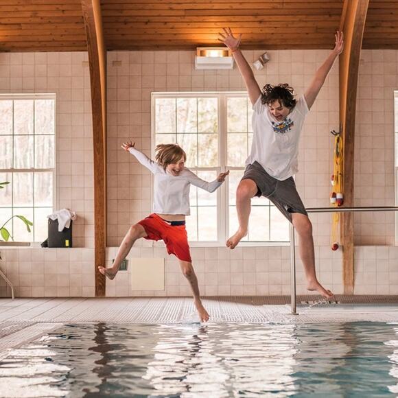 Boys Wave Shorts No Mesh Net Swim Trunks SIZE M - Picture 7 of 10